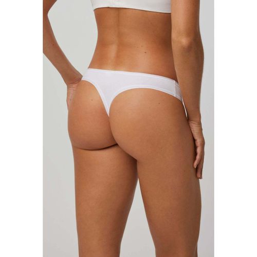 Strings Lot de 2 tongs basiques blanches - Ysabel Mora - Modalova