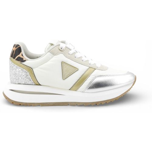 Baskets basses FLP2EGPEL12-PE26-LEOPA - Guess - Modalova