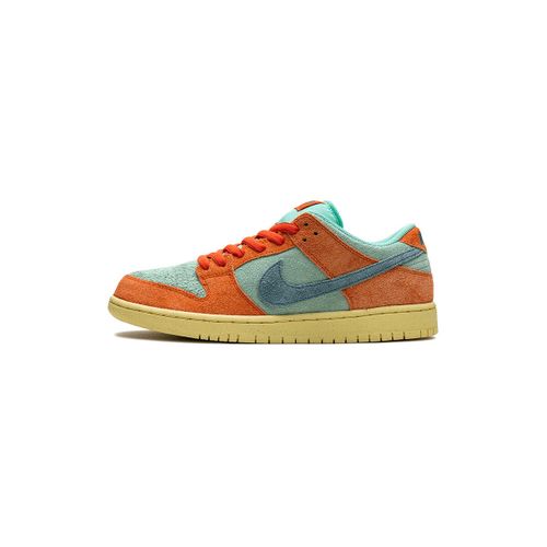 Baskets basses SB Dunk Low Orange Emerald Rise - Nike - Modalova
