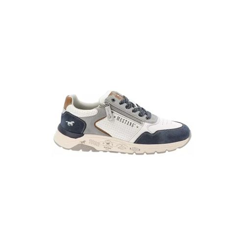 Baskets basses Chaussures 4200-302 - Mustang - Modalova