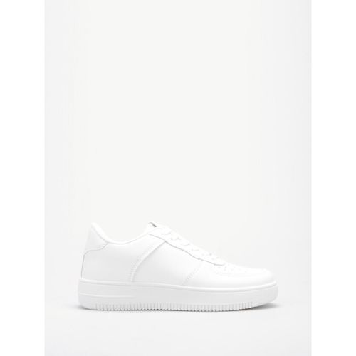 Baskets basses Baskets, slip-on - Blanc - La Modeuse - Modalova