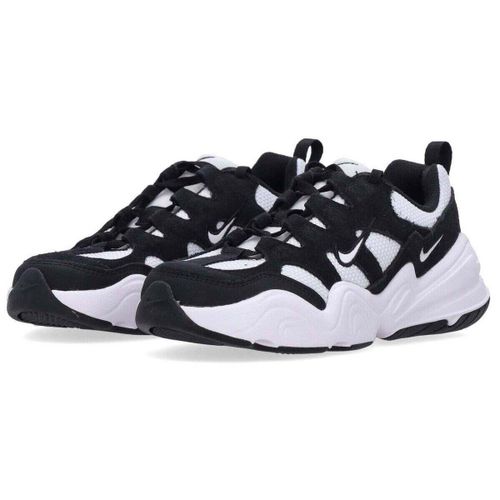 Baskets basses Nike W Tech Hera - Nike - Modalova