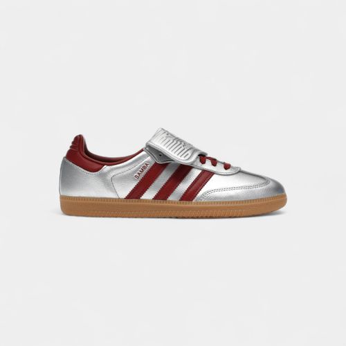 Baskets basses Samba LT Silver Metallic Ruby Gum (Women's) - adidas - Modalova