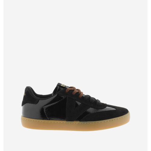Baskets basses BASKET BERLIN CICLISTA VERNIS DAIM 1126243 - Victoria - Modalova