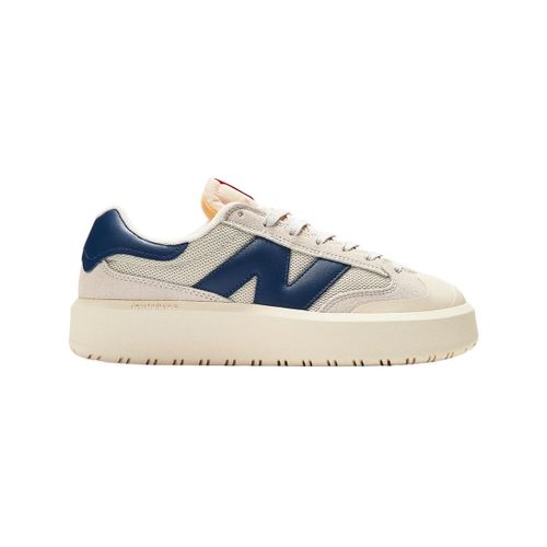 Baskets Baskets 302 daim - New Balance - Modalova