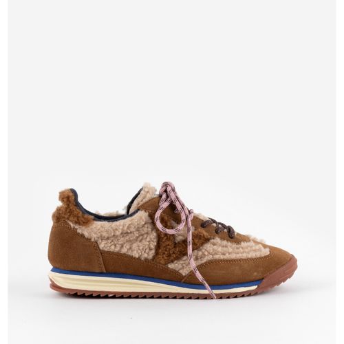 Baskets basses BASKET SATURNO EFFET MOUTON DAIM 1158120 - Victoria - Modalova