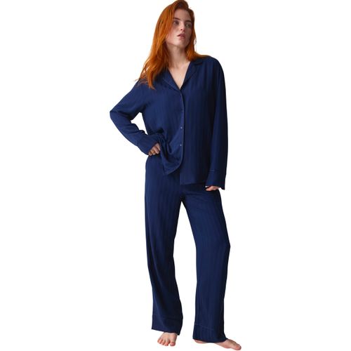 Ensembles de pyjama Pyjama pantalon chemise AMOURETTE JACQUARD - Triumph - Modalova
