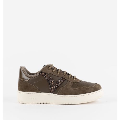 Baskets basses BASKET MADRID EFFET CUIR DAIM PAILLETTES 1258281 - Victoria - Modalova