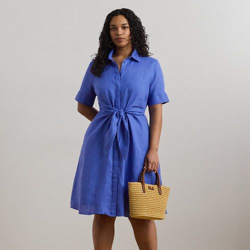 Grandes Tailles - Robe-chemise à plastron lacé en lin - Lauren Curve - Modalova