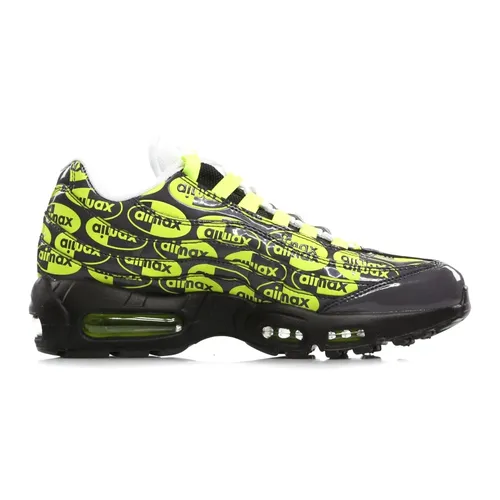 Nike - Shoes > Sneakers - Green - Nike - Modalova
