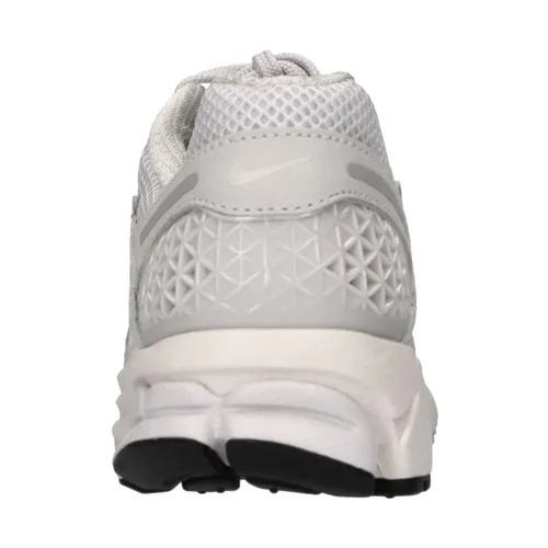 Nike - Shoes > Sneakers - Gray - Nike - Modalova