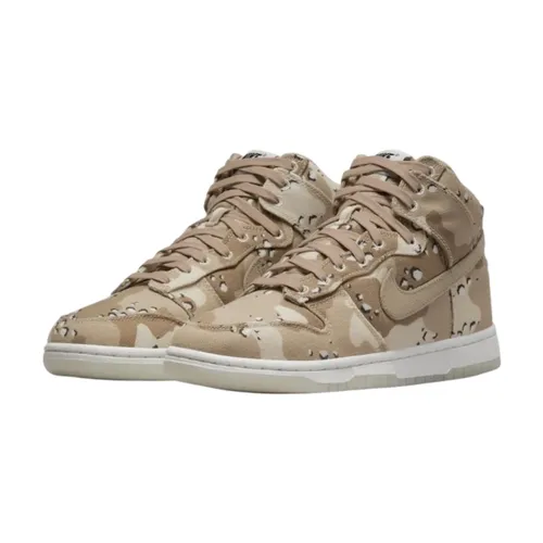 Nike - Shoes > Sneakers - Brown - Nike - Modalova