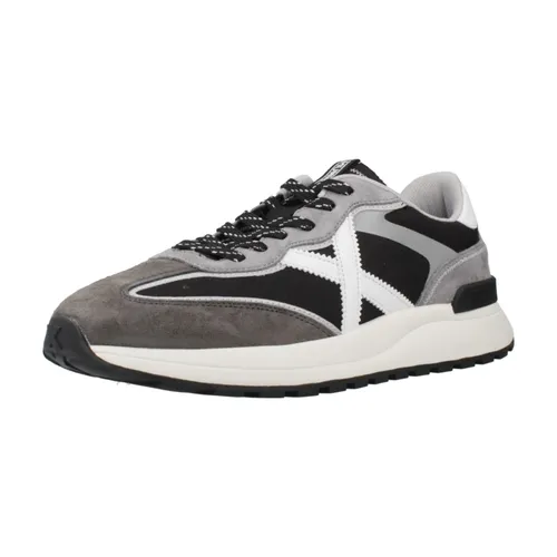 Shoes > Sneakers - - Munich - Modalova