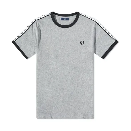 Tops > T-Shirts - - Fred Perry - Modalova