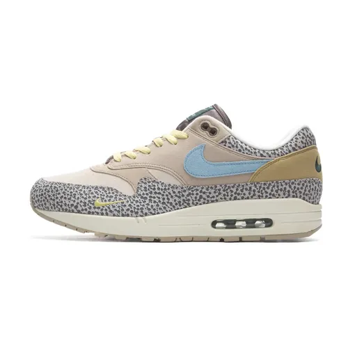 Nike - Shoes > Sneakers - Beige - Nike - Modalova