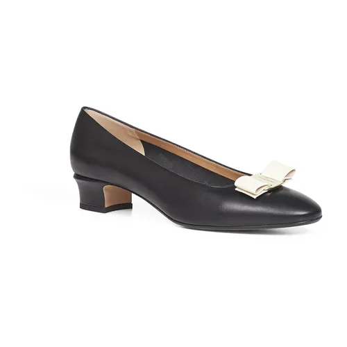 Shoes > Heels > Pumps - - Ferragamo - Modalova