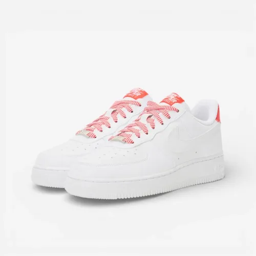 Nike - Shoes > Sneakers - Pink - Nike - Modalova