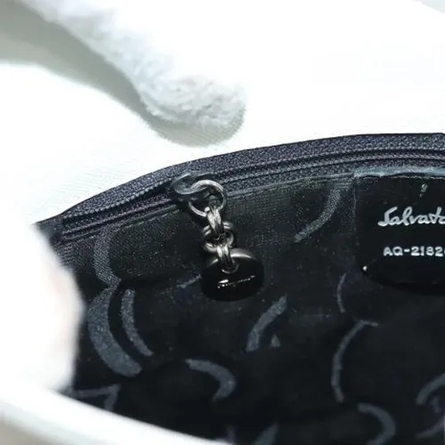 Pre-owned > Pre-owned Bags > Pre-owned Shoulder Bags - - Salvatore Ferragamo Pre-owned - Modalova