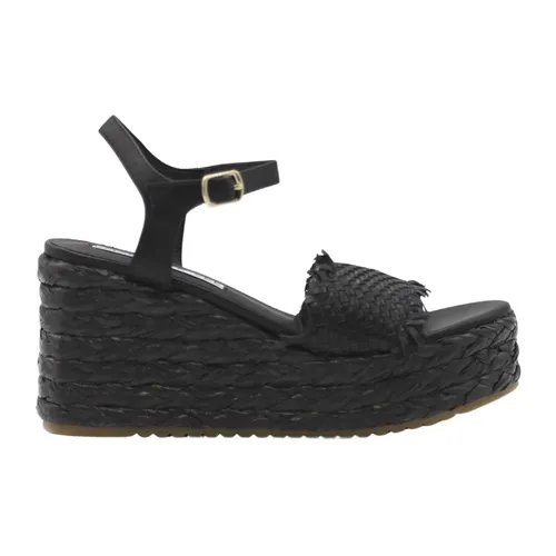 Shoes > Heels > Wedges - - Emanuelle Vee - Modalova