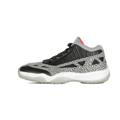 Jordan - Shoes > Sneakers - Black - Jordan - Modalova