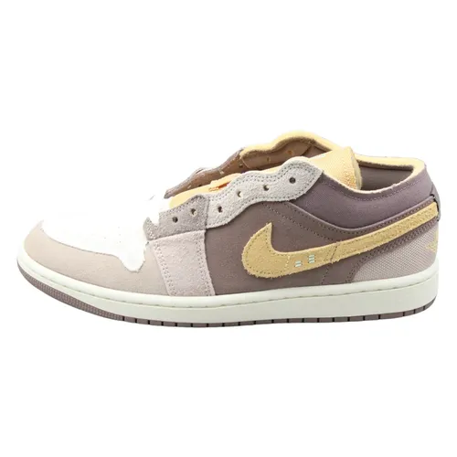 Jordan - Shoes > Sneakers - Beige - Jordan - Modalova