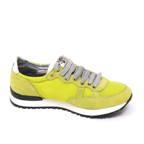 P448 - Shoes > Sneakers - Green - P448 - Modalova