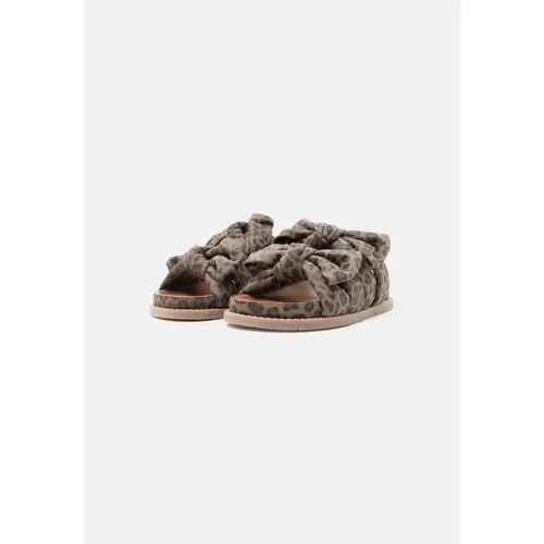 Shoes > Flip Flops & Sliders > Sliders - - Copenhagen Shoes - Modalova