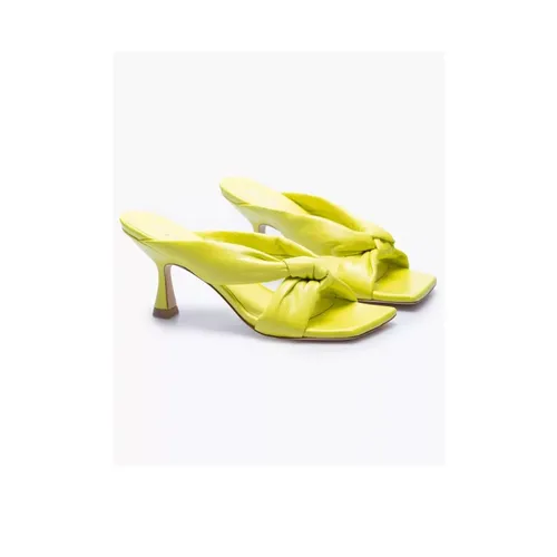 Shoes > Heels > Heeled Mules - - Stuart Weitzman - Modalova