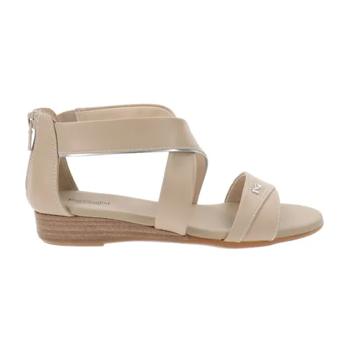 Shoes > Sandals > Flat Sandals - - Nerogiardini - Modalova