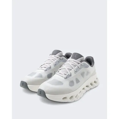 Shoes > Sneakers - - On Running - Modalova