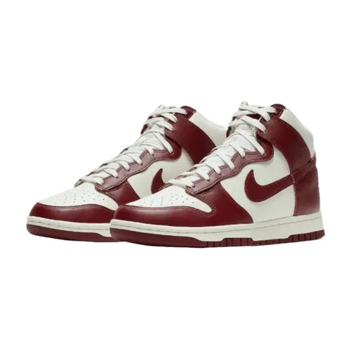 Nike - Shoes > Sneakers - Red - Nike - Modalova