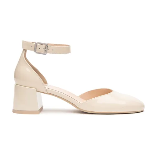 Shoes > Heels > Pumps - - Nerogiardini - Modalova