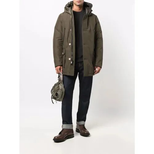 Jackets > Down Jackets - - Woolrich - Modalova
