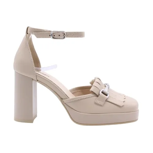 Shoes > Heels > Pumps - - Nerogiardini - Modalova