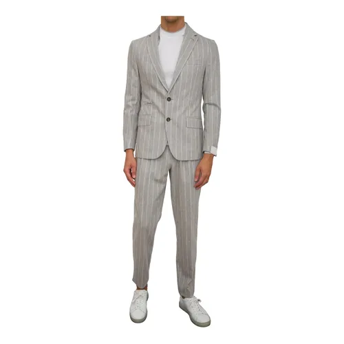 Suits > Suit Sets > Single Breasted Suits - - Eleventy - Modalova