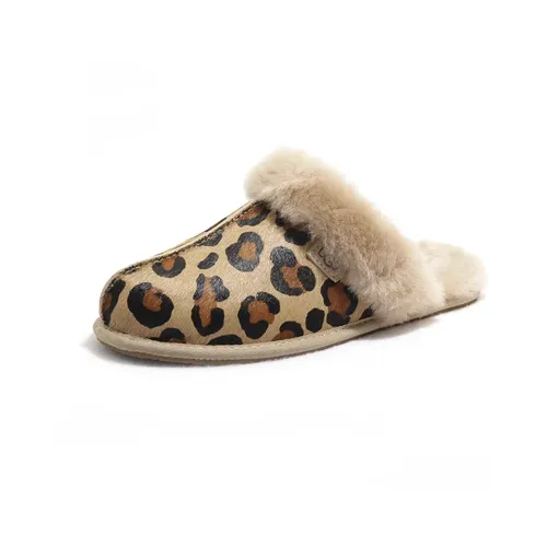UGG - Shoes > Slippers - Brown - UGG - Modalova