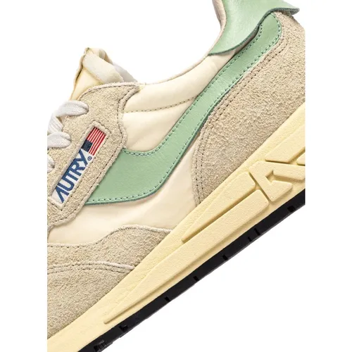 Shoes > Sneakers - - Autry - Modalova