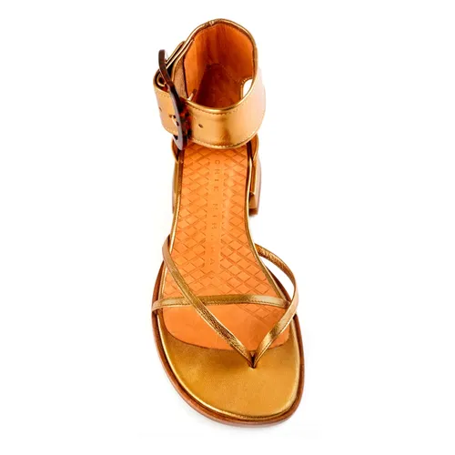 Shoes > Sandals > Flat Sandals - - Chie Mihara - Modalova