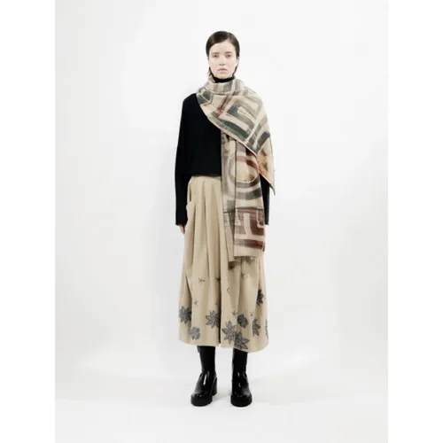 Accessories > Scarves > Winter Scarves - - Talking Walls - Modalova