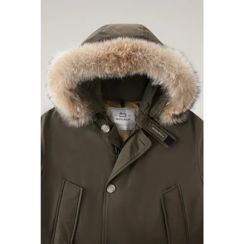 Woolrich - Coats > Parkas - Green - Woolrich - Modalova