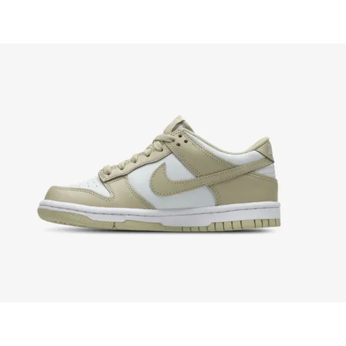 Nike - Shoes > Sneakers - Beige - Nike - Modalova