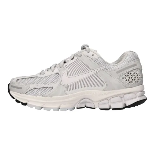 Nike - Shoes > Sneakers - Gray - Nike - Modalova