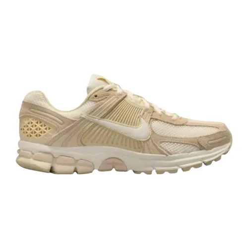 Nike - Shoes > Sneakers - Beige - Nike - Modalova