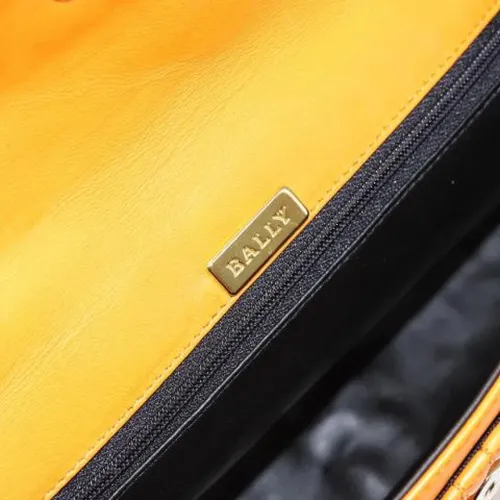 Pre-owned > Pre-owned Bags > Pre-owned Shoulder Bags - - Bally Pre-owned - Modalova