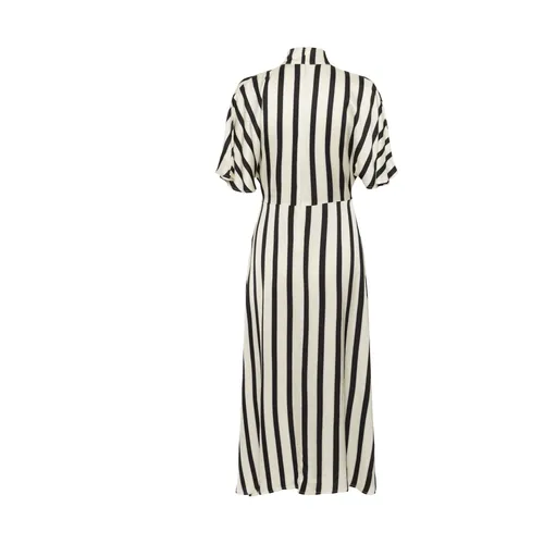Dresses > Day Dresses > Midi Dresses - - Soaked in Luxury - Modalova