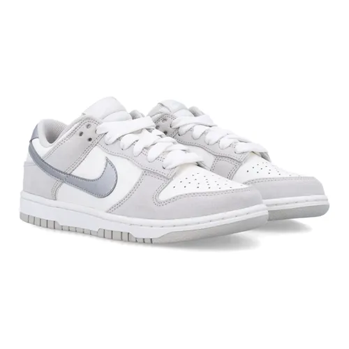 Nike - Shoes > Sneakers - Gray - Nike - Modalova