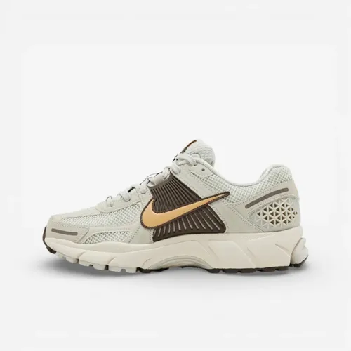 Nike - Shoes > Sneakers - Gray - Nike - Modalova