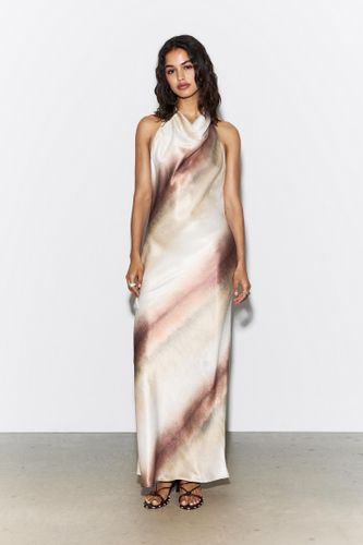 Robe Midi Encolure Américaine Satinée - Pull&Bear - Modalova