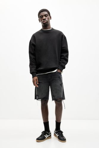 Bermuda En Jean Droit Déchiré - Pull&Bear - Modalova