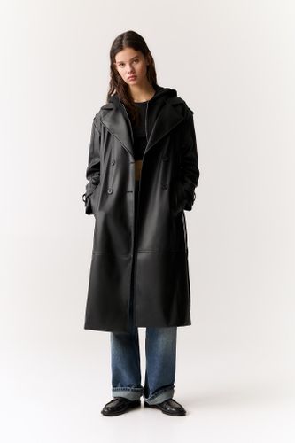 Trench En Similicuir Avec Ceinture - Pull&Bear - Modalova
